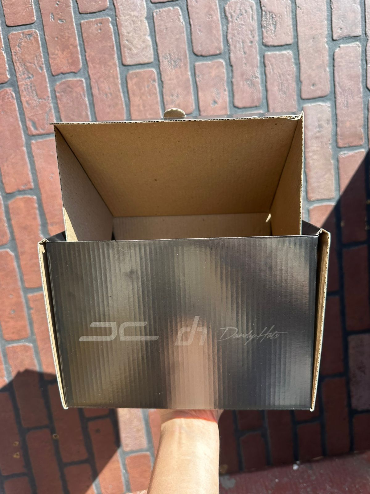 CAJA PARA GORRA MULTIMARCA