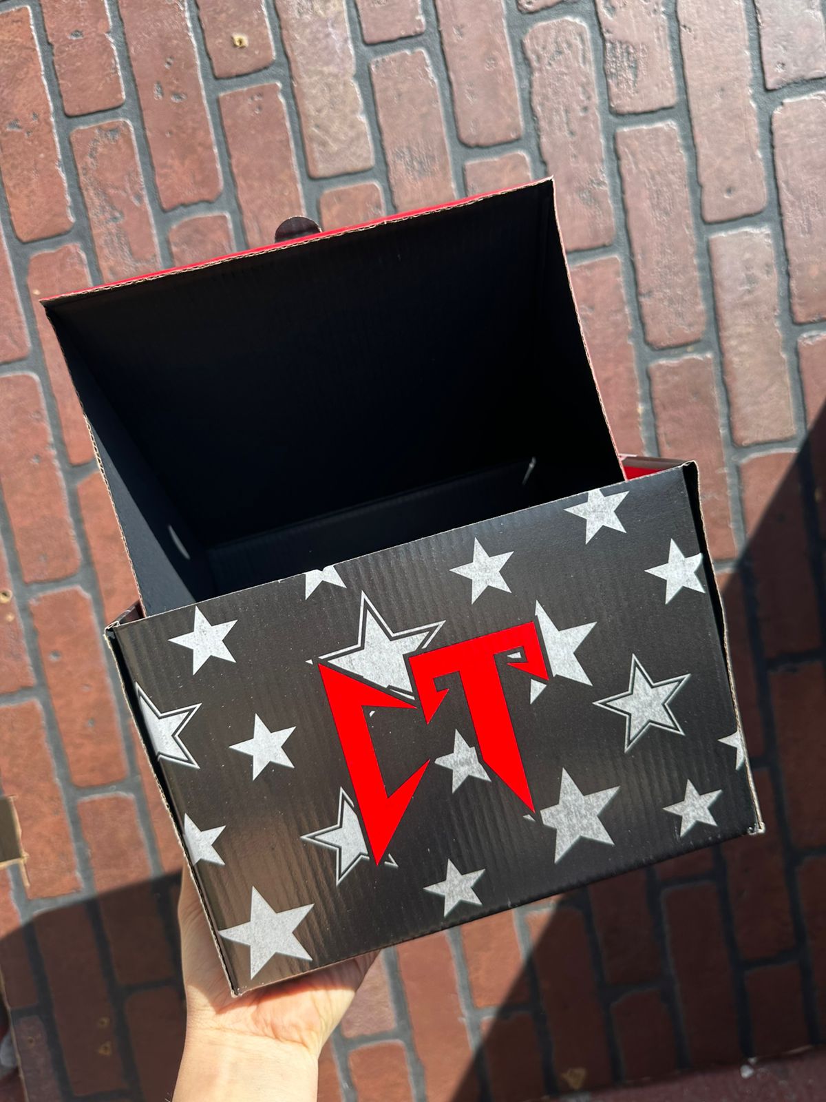 CAJA PARA GORRA BARBAS HATS